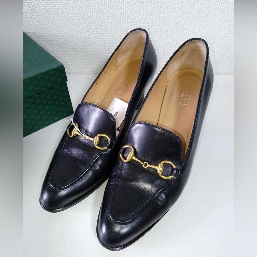 Gucci Black Leather Heeled Loafers with Gold Horsebit Hardware - Picture 1 of 12